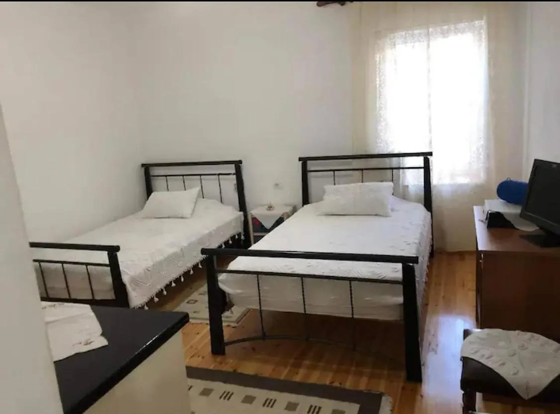 Guesthouse Eni Gjirokastër Lägenhet