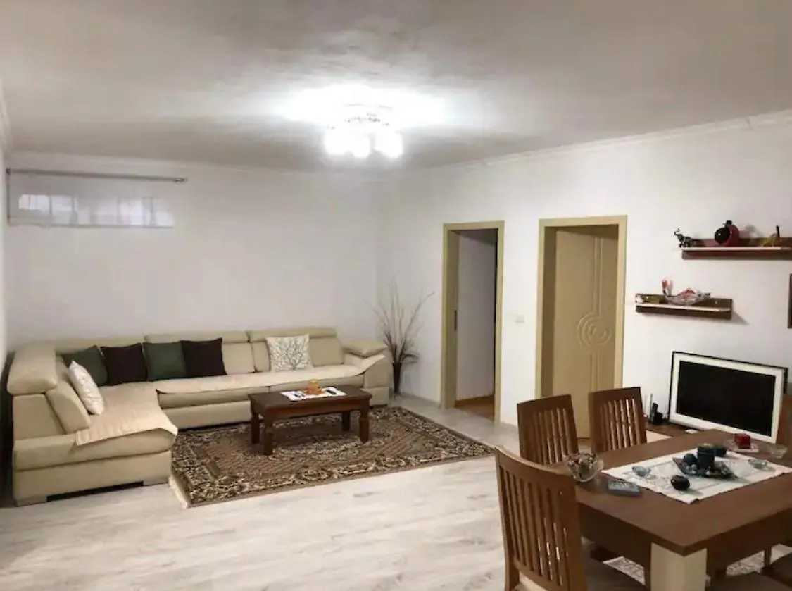 Lägenhet Guesthouse Eni Gjirokastër