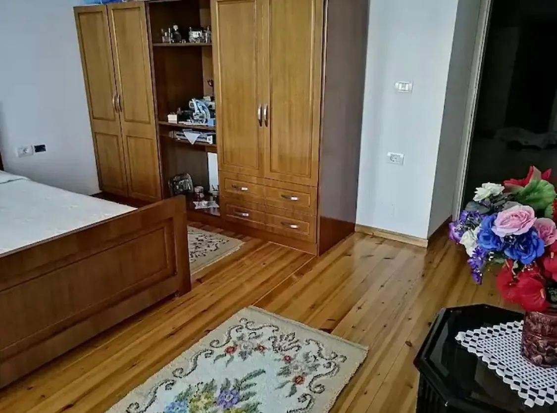 Guesthouse Eni Gjirokastër 0*,